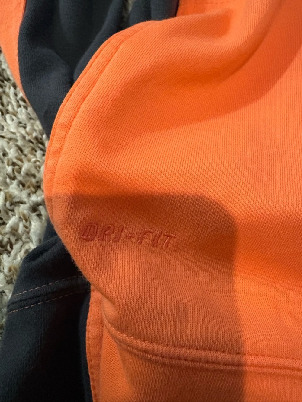 Nike Dri-Fit lightweight pullover hoodie - xl - Picture 6 of 6